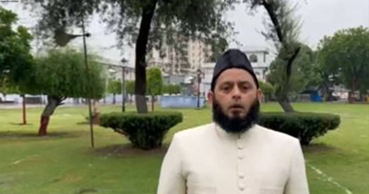 Lucknow: Eidgah Imam appeals not to do 'Qurbani' in public places